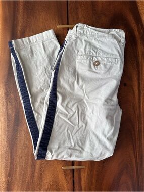 GAP Women’s White Vintage Rolled Crop Chino Pants Navy Side Stripe Size 2R